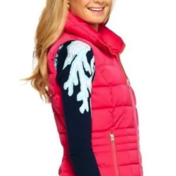 198.00 NWT Lilly Pulitzer XS Syd Down Feather Puffer Vest Pomegranate Winter Ski - Picture 4 of 6